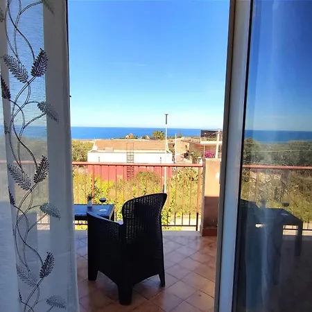 Casa Delle Camelie Apartment Cefalu