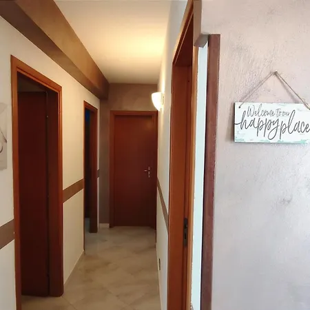 Casa Delle Camelie 公寓
