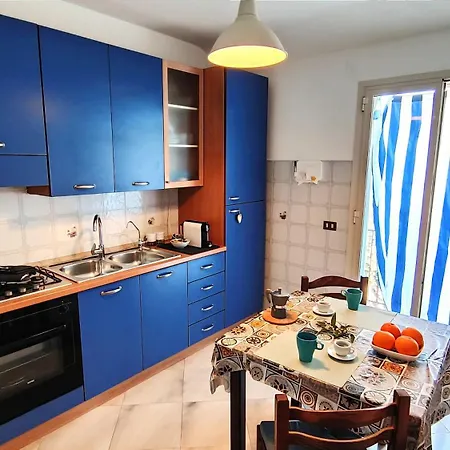 Casa Delle Camelie Apartment Cefalu