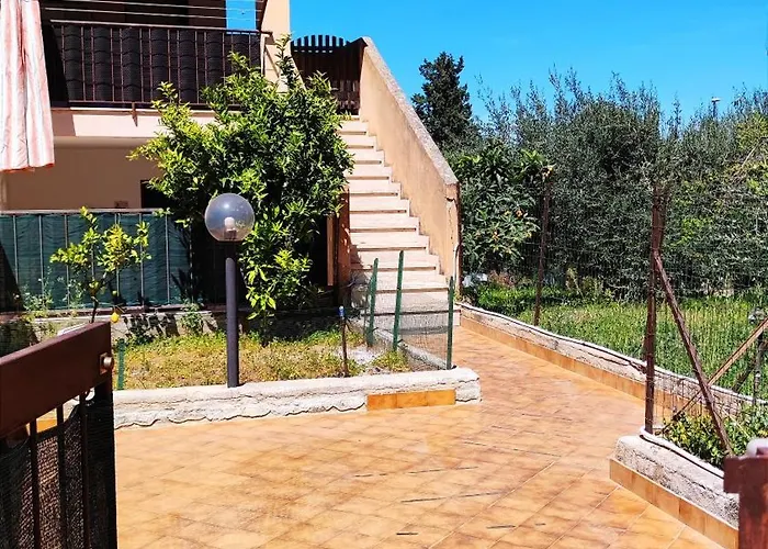 Casa Delle Camelie 아파트 체팔루